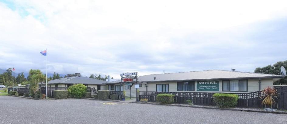 Wilderness Motel Accommodation Haast Exterior photo