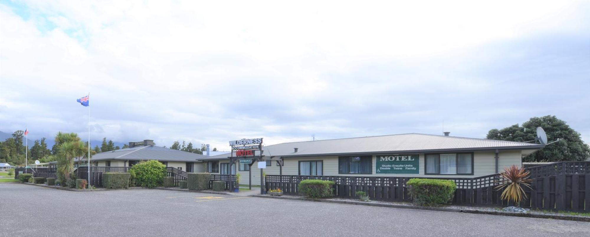 Wilderness Motel Accommodation Haast Exterior photo