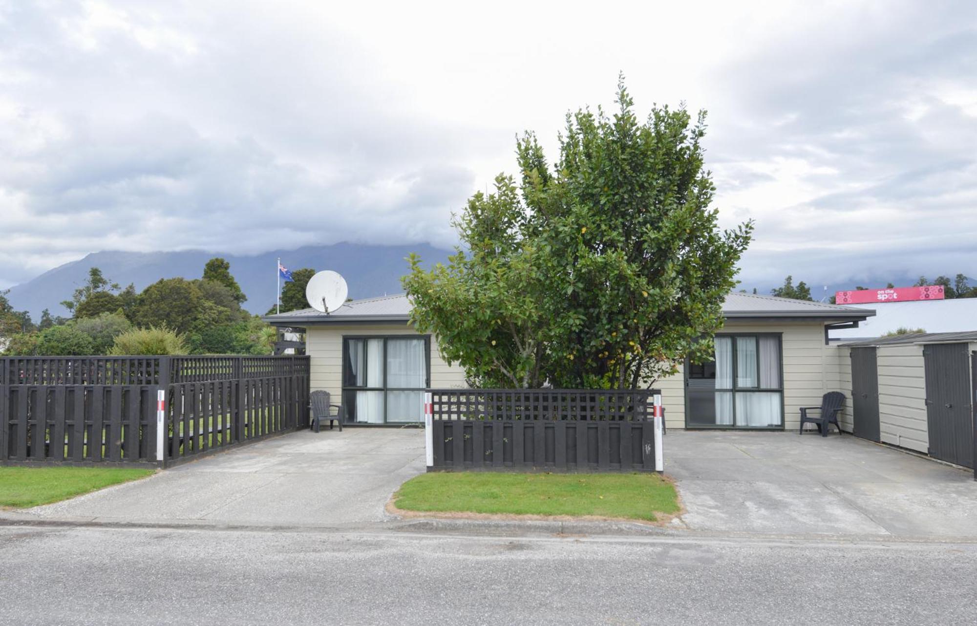 Wilderness Motel Accommodation Haast Exterior photo